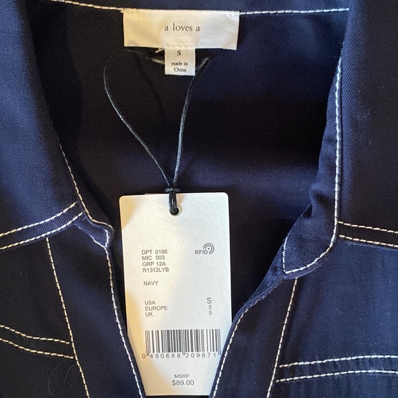 🆕Navy Blue Blouse! - Picture 5 of 6